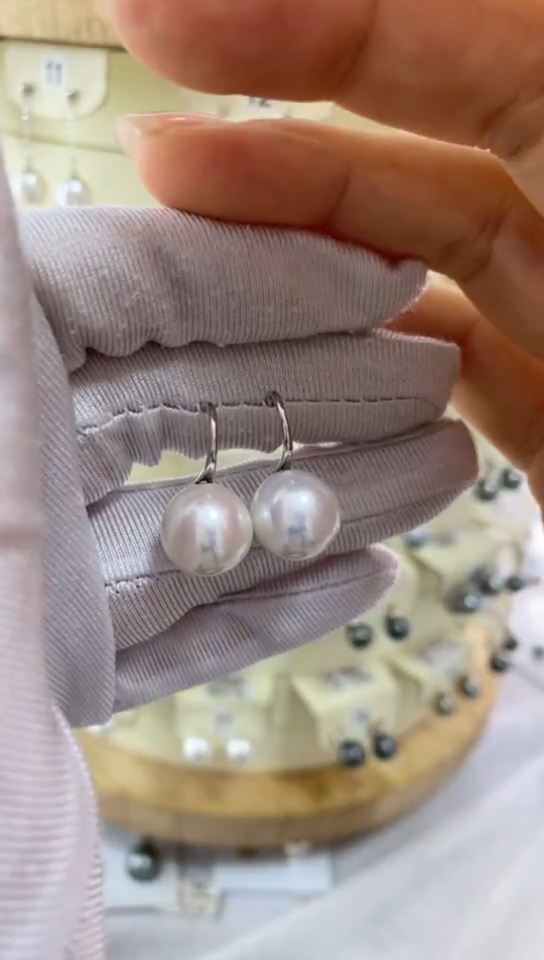 银S925镶嵌耳饰淡水珍珠卖****梅1