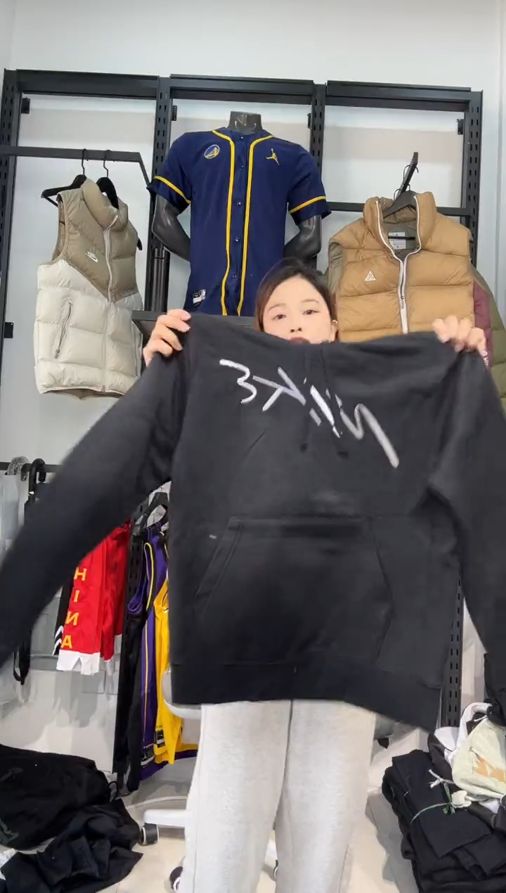3597闪购编码 Nike/Jordan运动卫衣裤以直播间过款为准 尺码  s