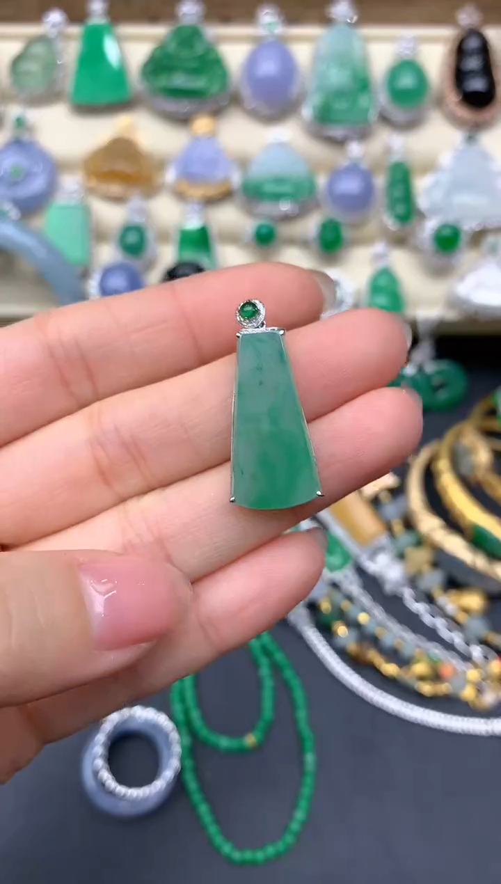 【闪购商品】翡翠颈饰18K金镶嵌404-中国好珍宝