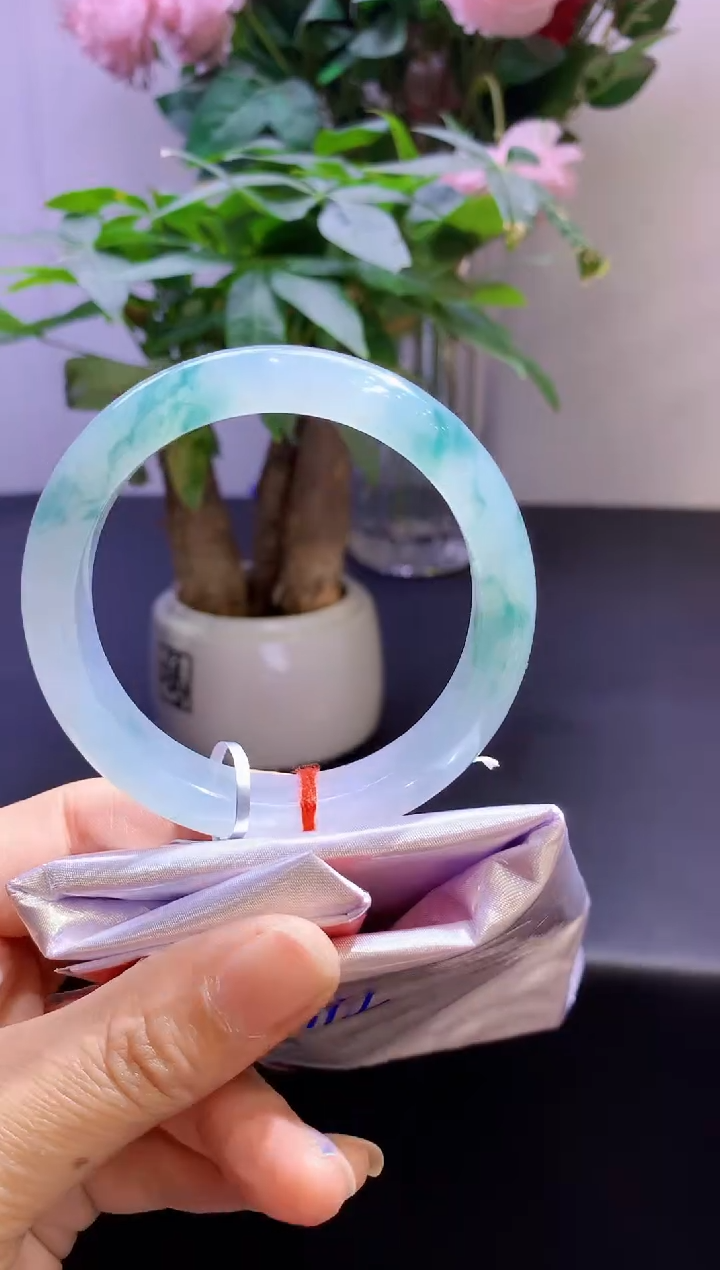 未镶嵌手镯翡翠翡翠手镯圈口56.2-t 119手镯定金2万卖价16万