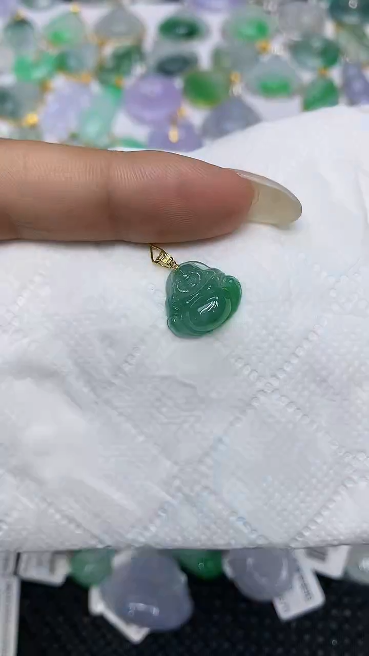 颈饰18K金镶嵌翡翠1