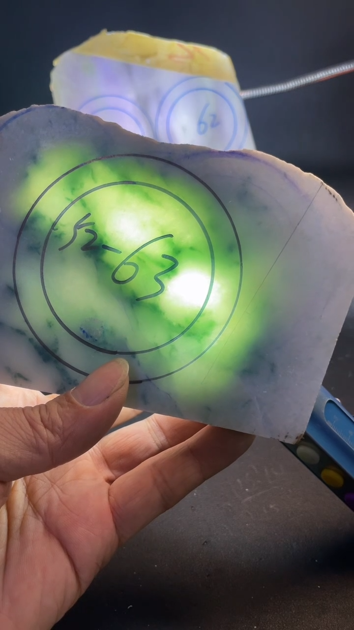 未镶嵌手镯定制翡翠c***y翡翠