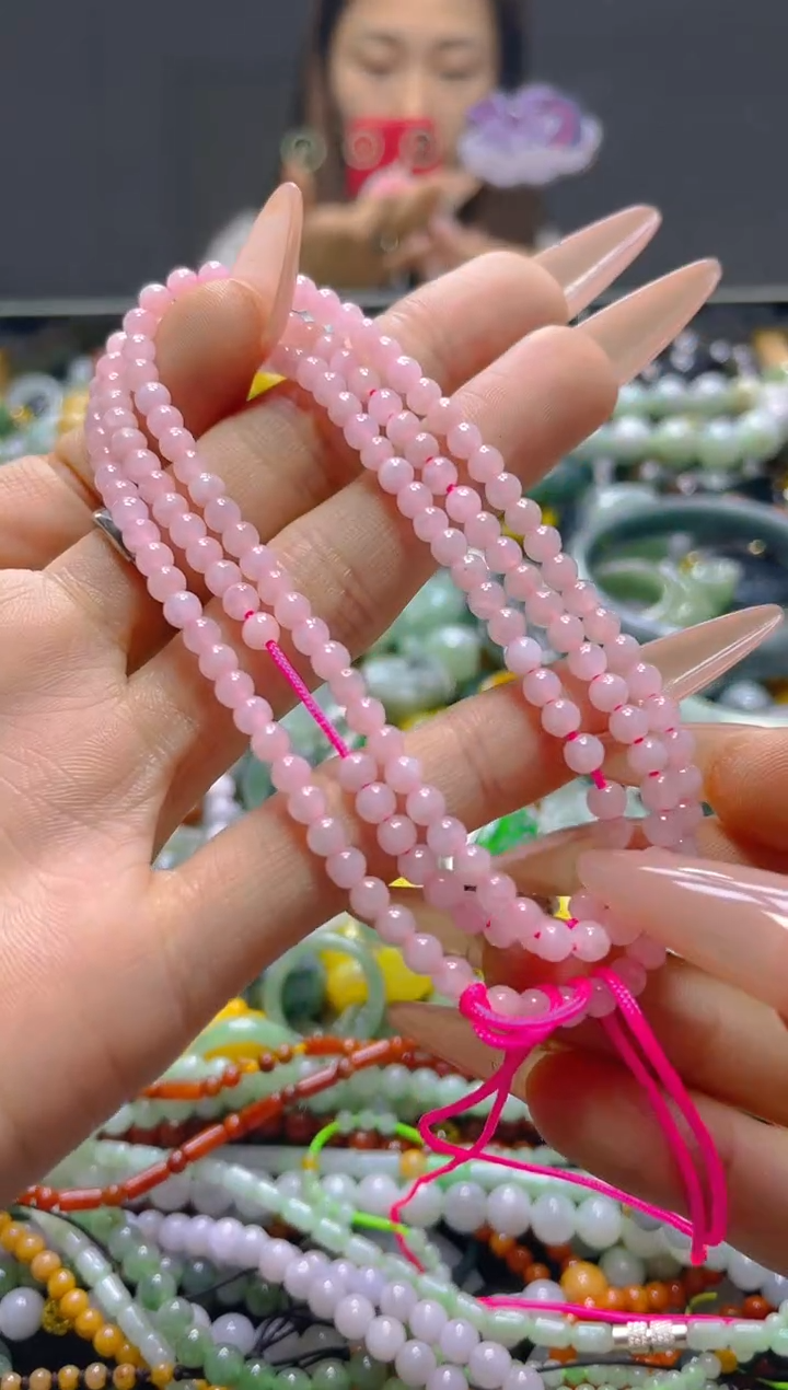 颈饰未镶嵌翡翠4MM