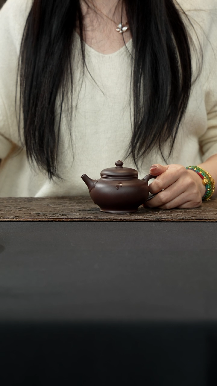 【闪购商品】紫砂茶壶如懿壶紫泥170cc