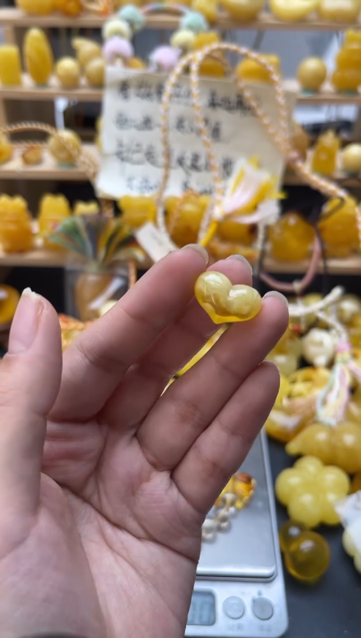 琥珀未镶嵌珠宝奇石145琥珀蜜蜡微瑕