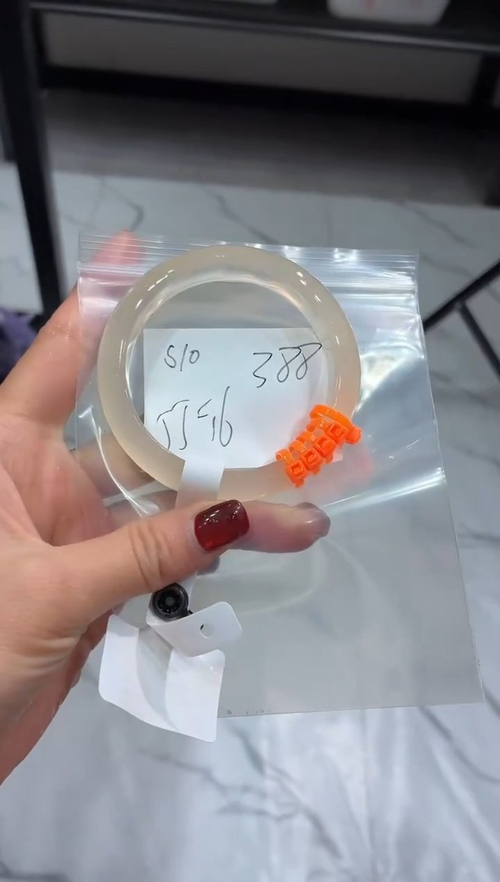 手镯玛瑙/玉髓未镶嵌玉*S10