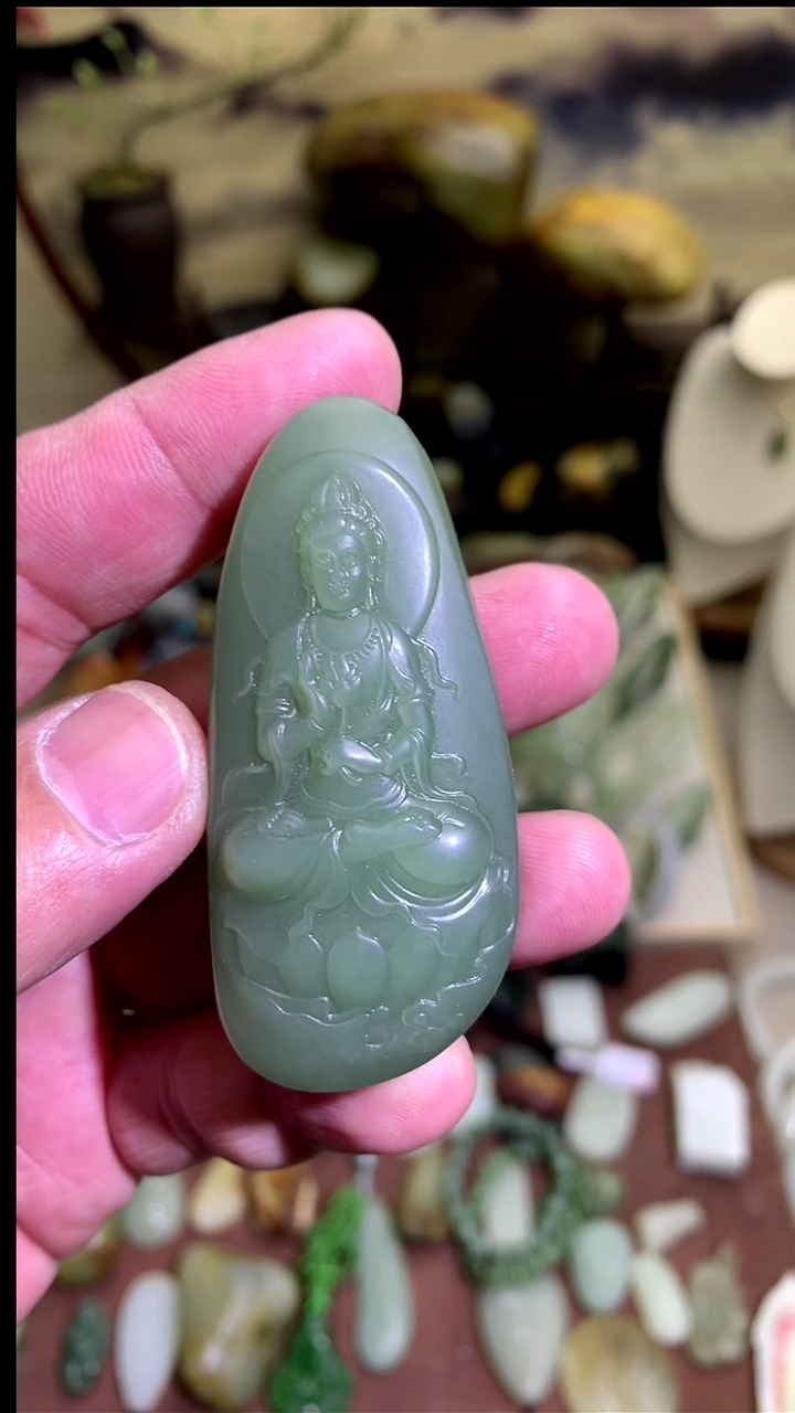 【闪购商品】和田玉颈饰未镶嵌湖水绿观音