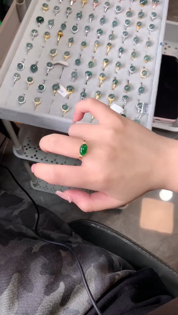 【闪购商品】翡翠戒指银S925镶嵌52141