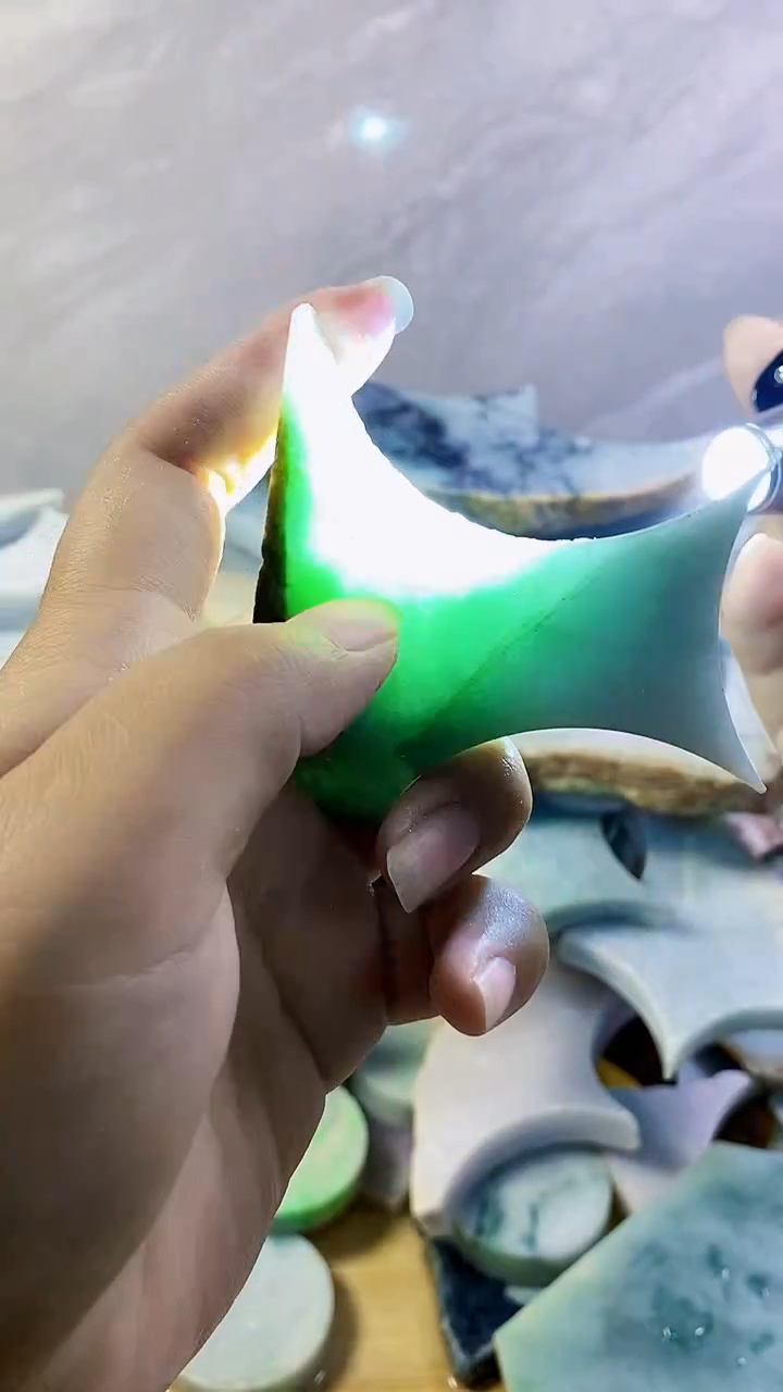 散珠翡翠纯天然缅甸翡翠裸石30