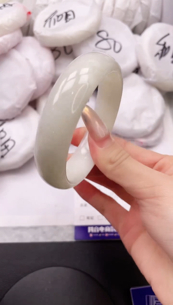 【闪购商品】和田玉手镯未镶嵌12K328-59