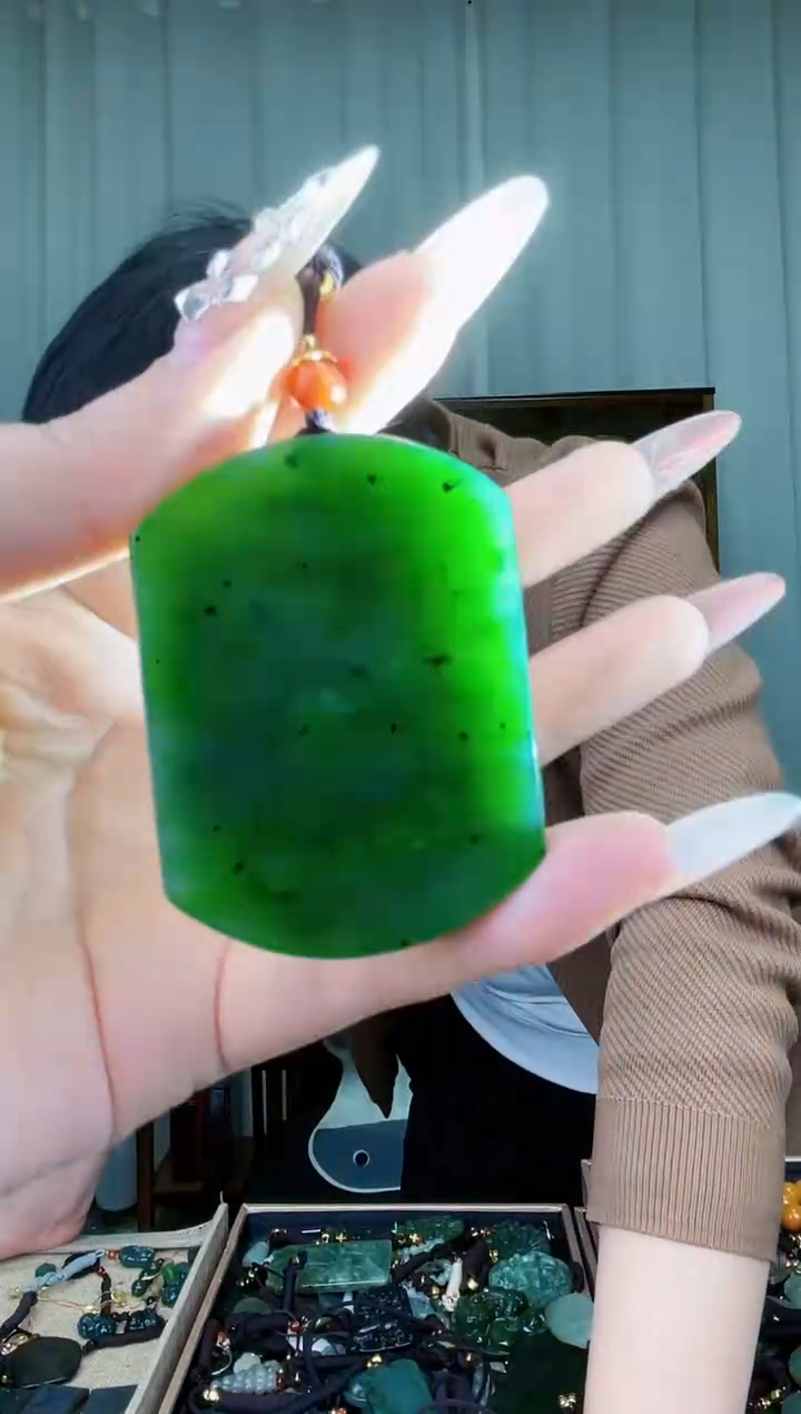 【闪购商品】和田玉挂件未镶嵌拍一发一，多样性发货！