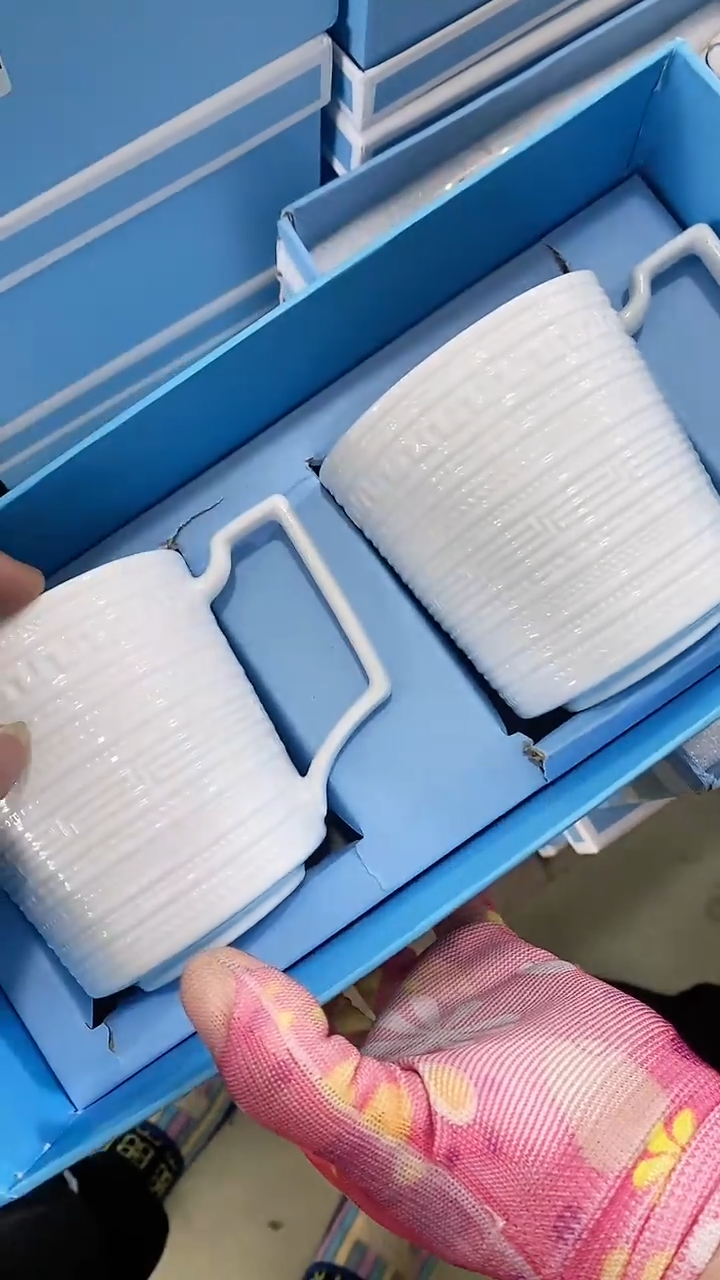 瓷片锅碗瓢盆一件不留@@1