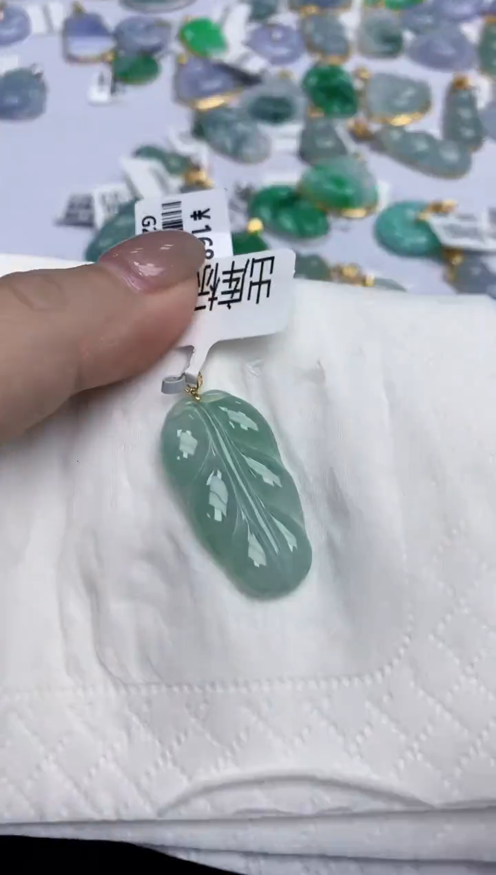 【闪购商品】翡翠颈饰18K金镶嵌天然缅甸翡翠A货