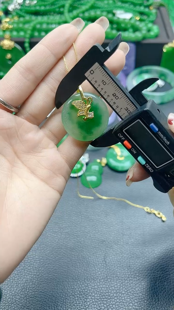 翡翠未镶嵌颈饰飘花平安扣29