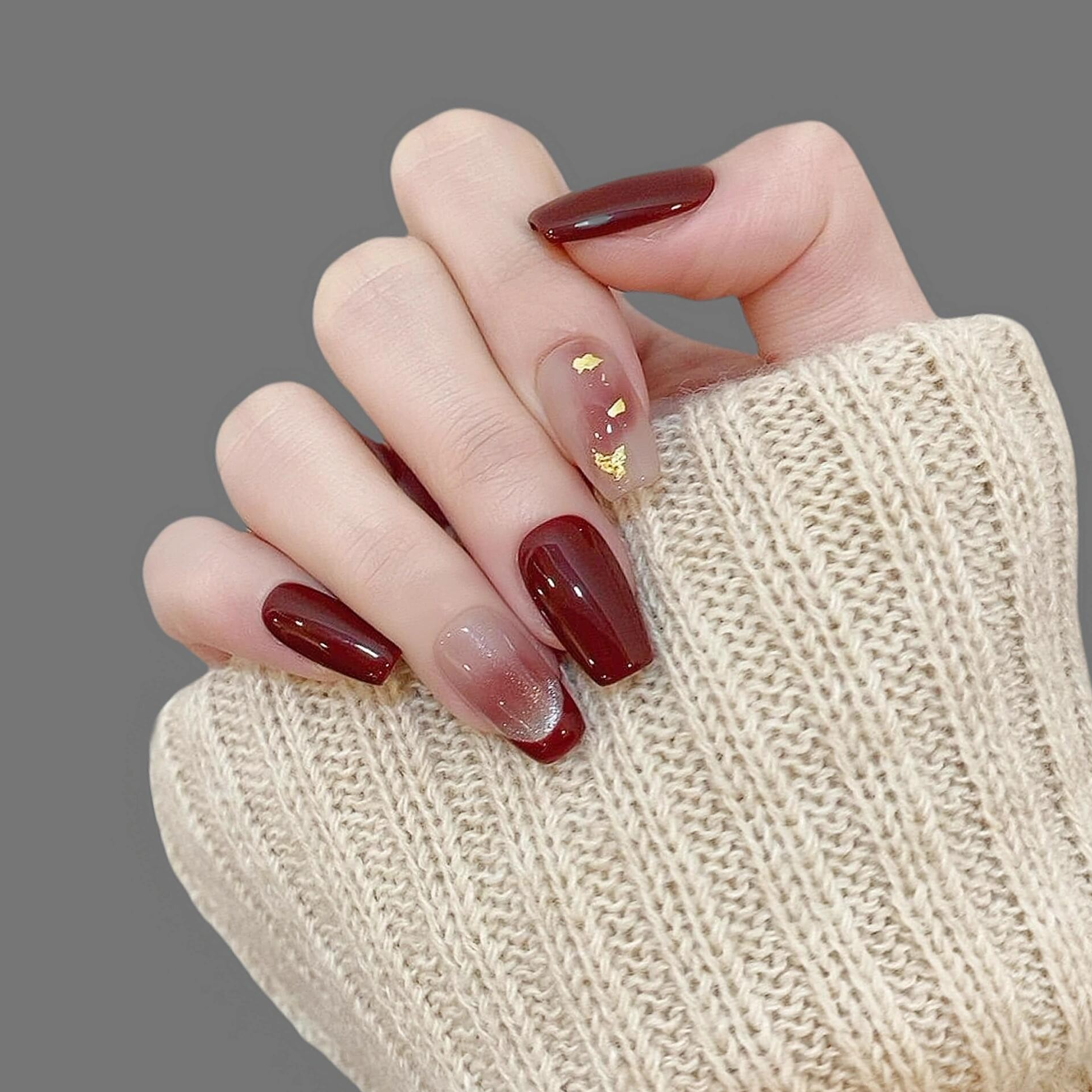 【一秒入秋】秋冬法式溜边酒红晕染美甲穿戴甲片短款显白手工穿戴甲