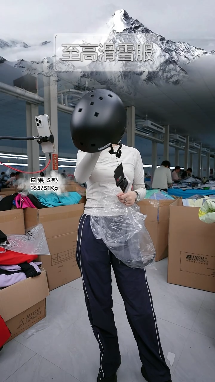 K38  M 53-56  黑色头盔   NO 退换 微瑕！