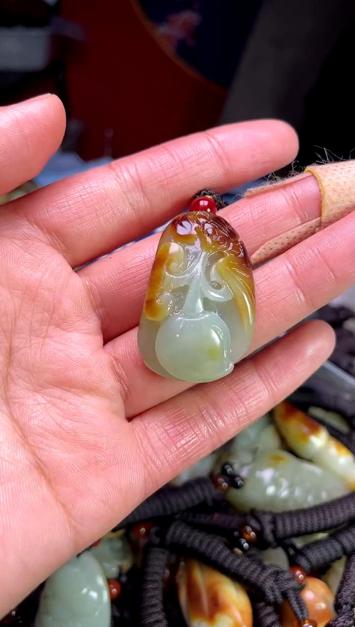 【闪购商品】和田玉颈饰未镶嵌1