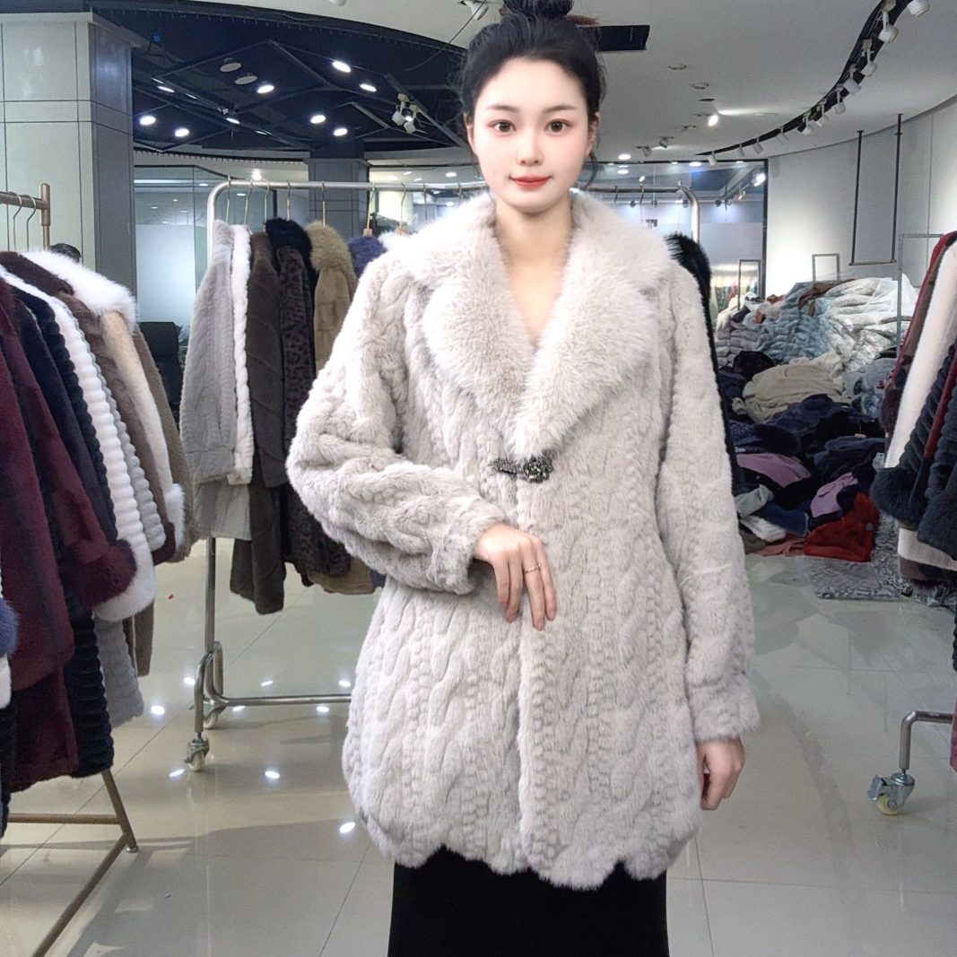 人造皮草 女款外套时尚女黑色中长款女装欧美风长款显瘦气质冬季