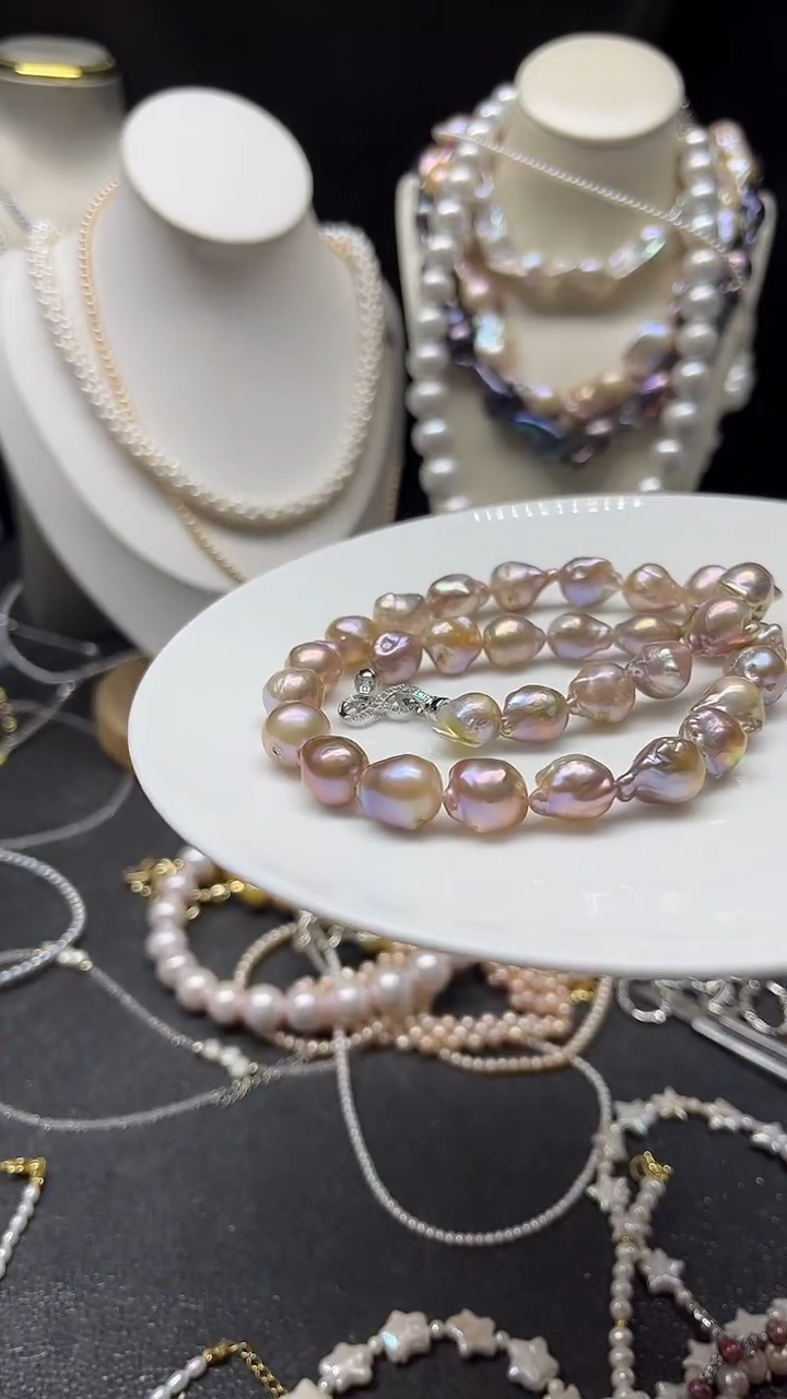 颈饰未镶嵌淡水珍珠多人