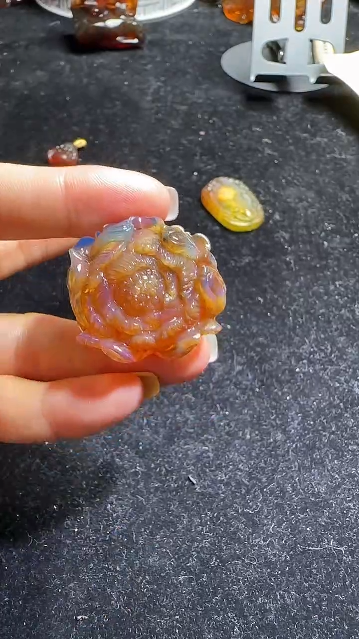未镶嵌颈饰琥珀46987852