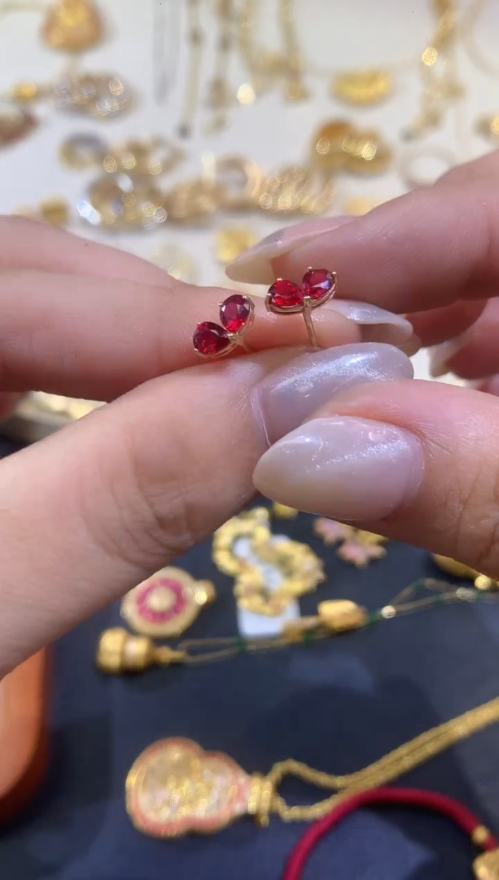 耳饰18K金A141|多样性发货一件|1650|BKJ4