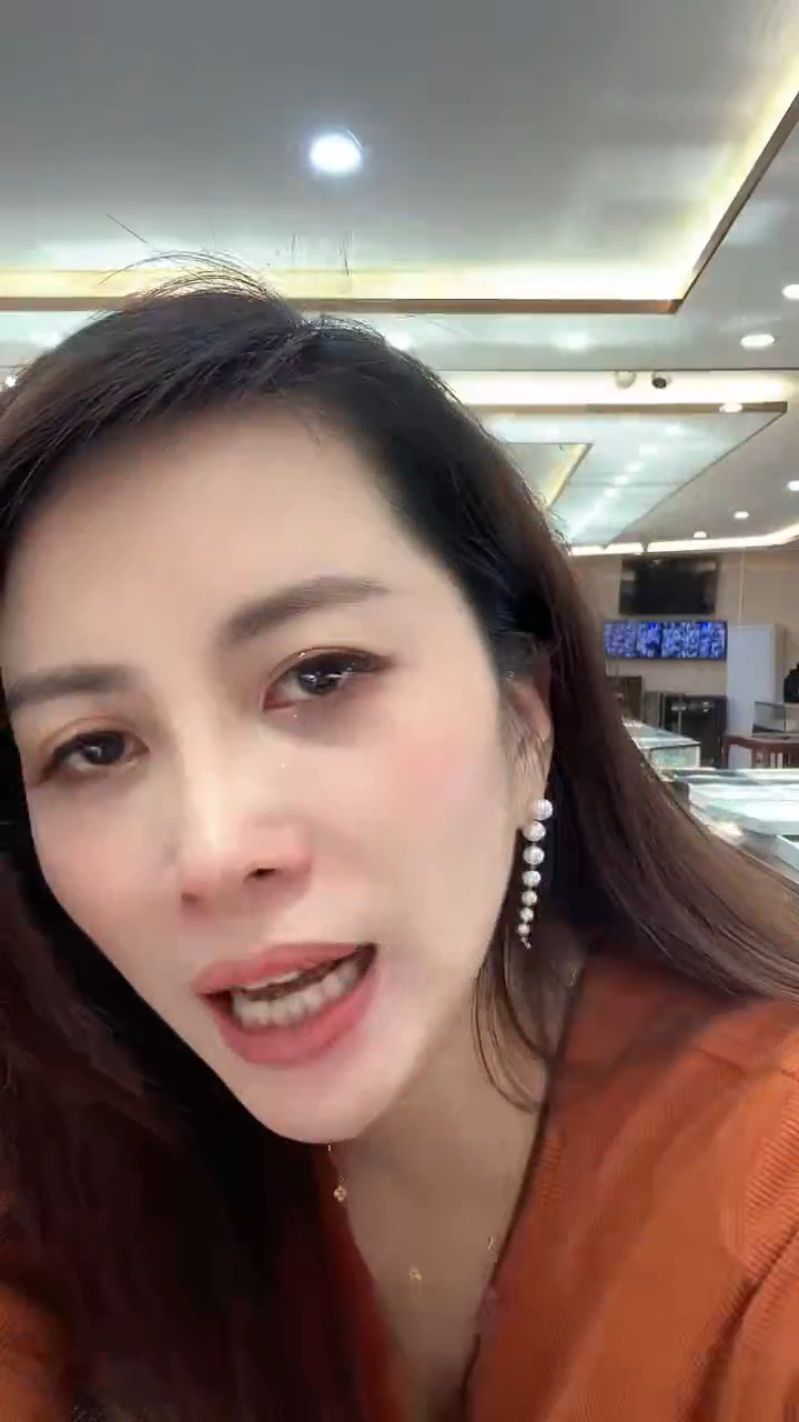 【闪购商品】海水珍珠耳饰18K金镶嵌珍珠耳饰