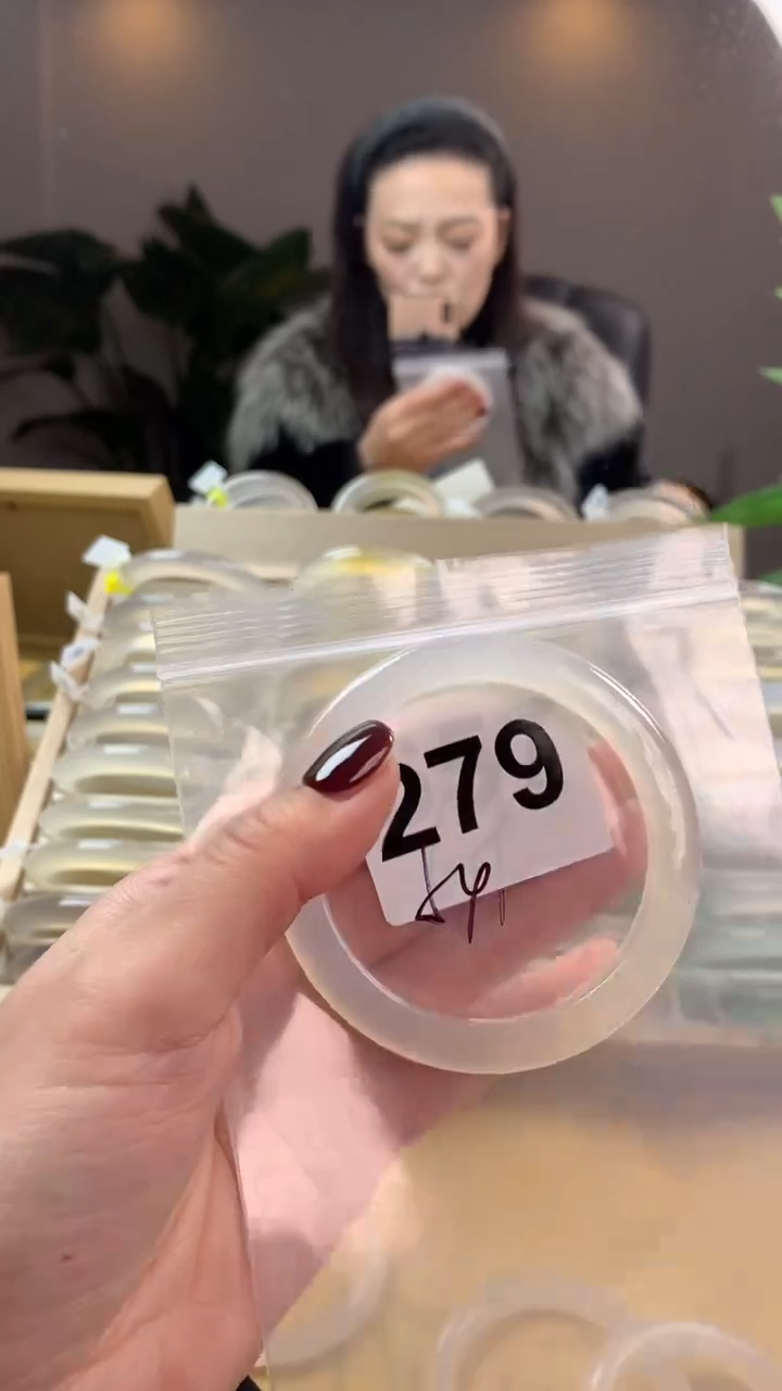 【闪购商品】玛瑙/玉髓手镯未镶嵌279
