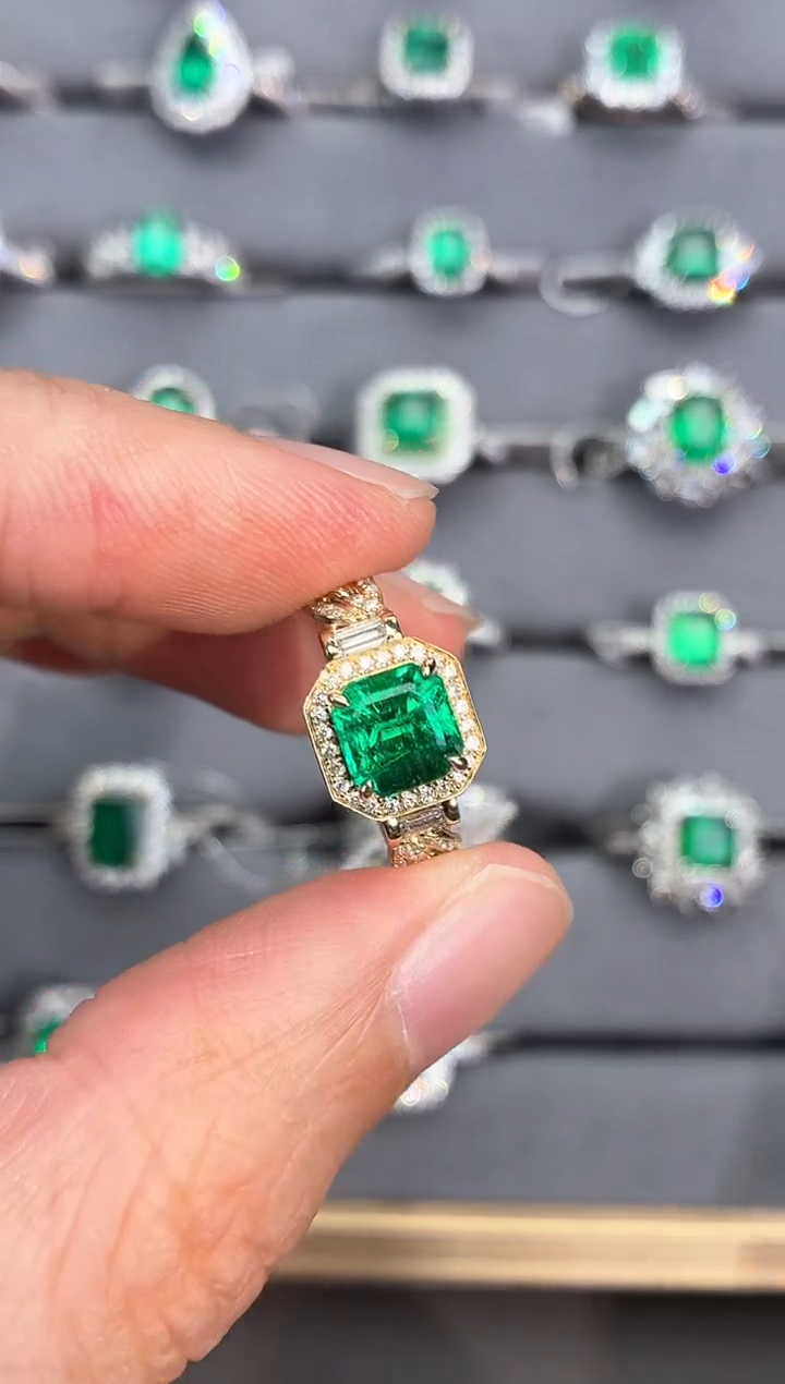 18K金镶嵌戒指祖母绿1.34ct[闪购]哥伦比亚木佐