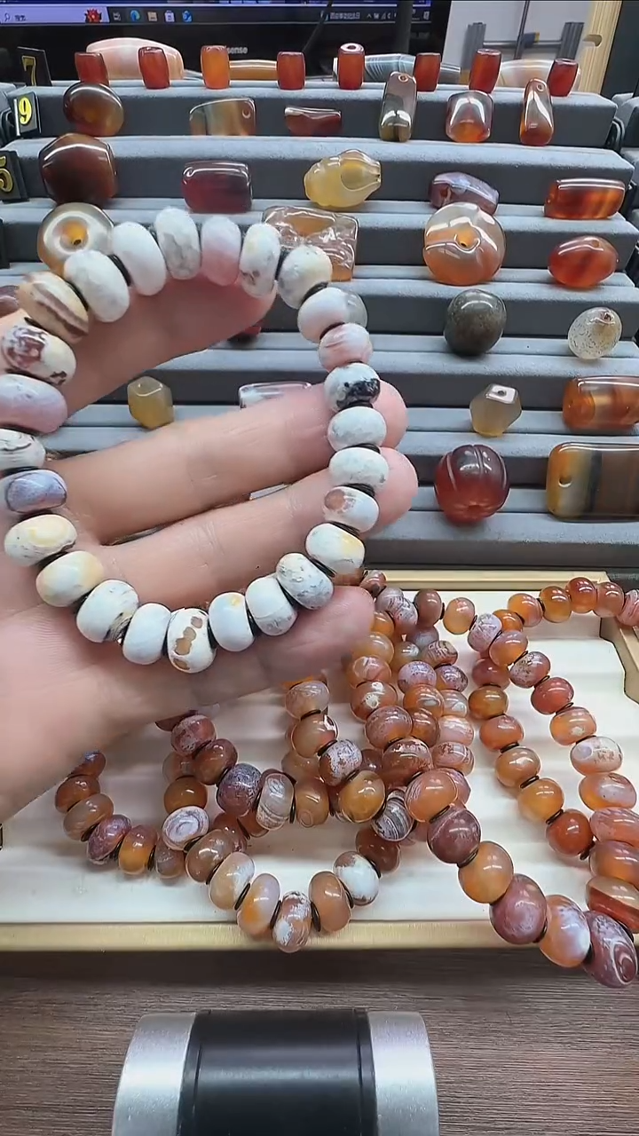 未镶嵌颈饰玛瑙/玉髓逍**叔玛瑙8*12