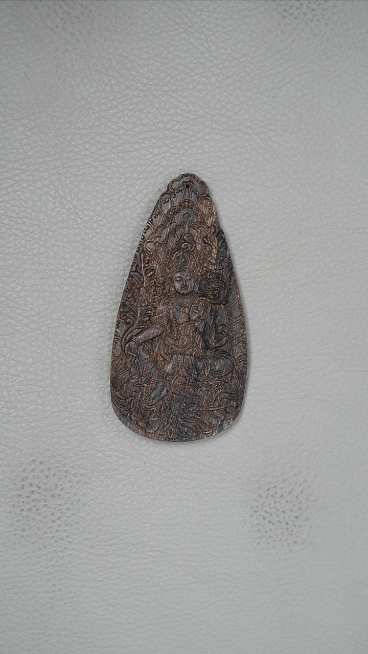 【闪购商品】沉香吊坠13.5g正区达拉干老料 观音挂坠