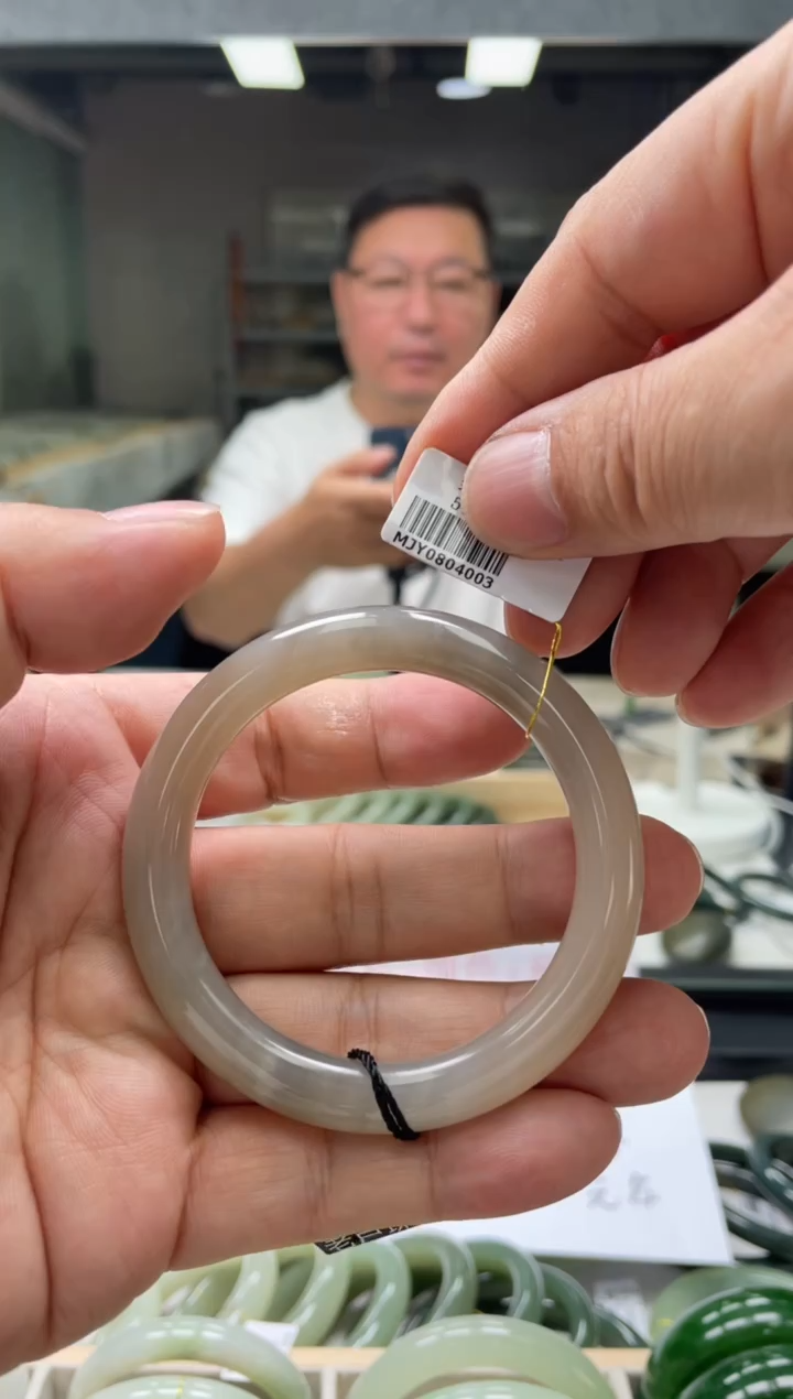 【闪购商品】和田玉手镯未镶嵌编码4003 圈口55-56