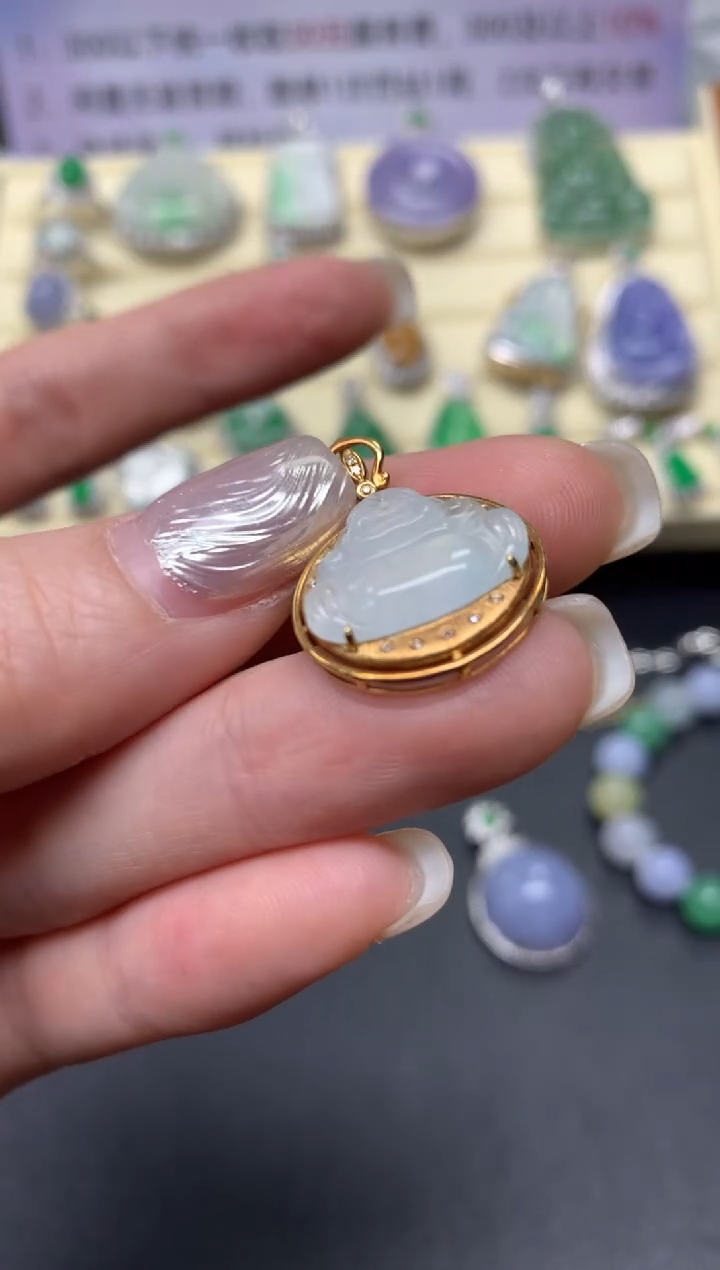 【闪购商品】翡翠吊坠(不含链)18K金镶嵌吊坠|1680