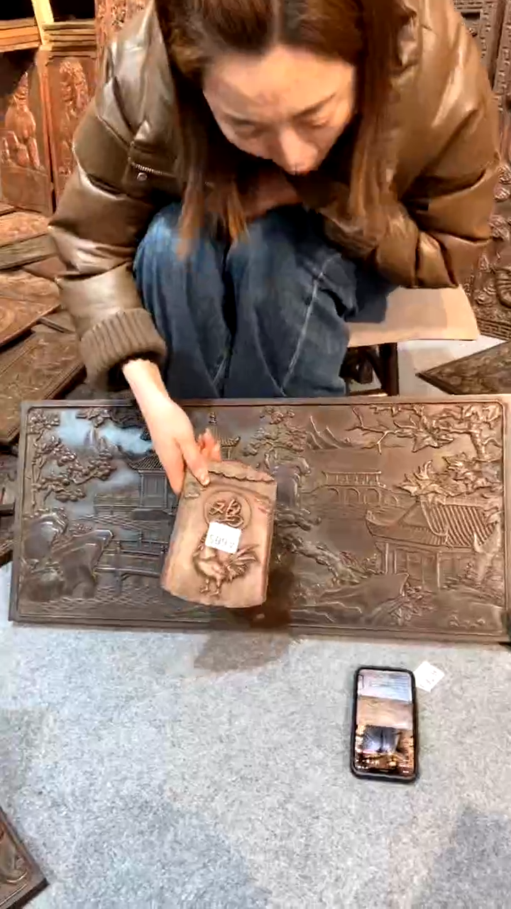 【闪购商品】木A紫檀雕刻一物一拍以直播间为准