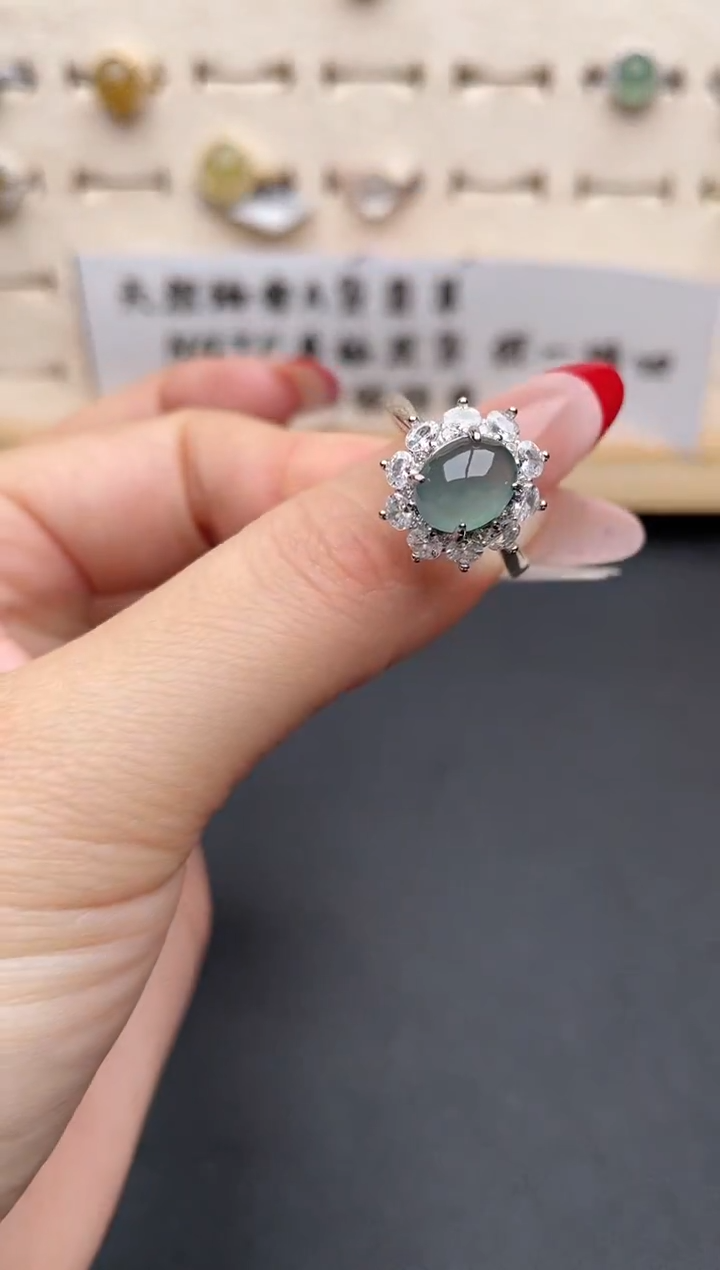 【闪购商品】翡翠戒指银S925镶嵌一物一证一礼盒