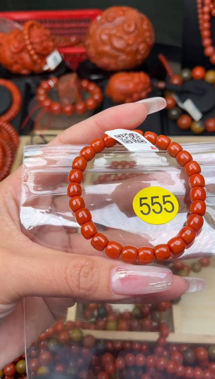 【闪购商品】南红玛瑙珠宝奇石未镶嵌555-7+