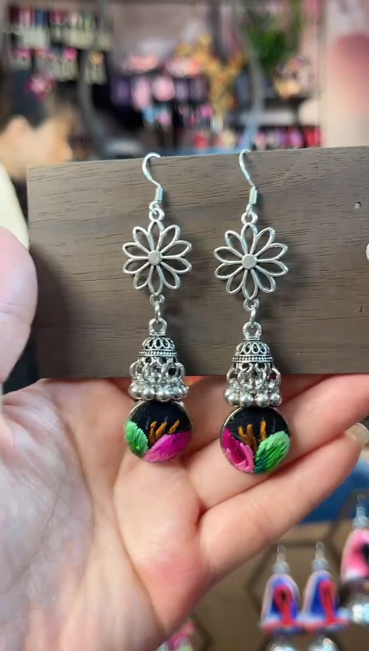 织绣民族风手工非遗老绣饰品168