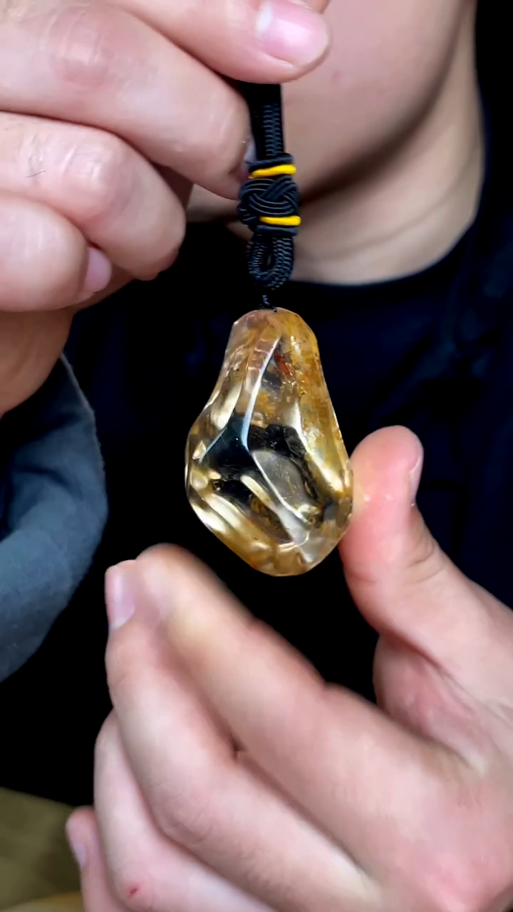 水晶摆件未镶嵌100