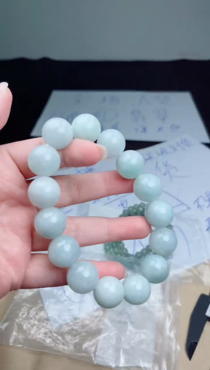 定制翡翠未镶嵌珠串