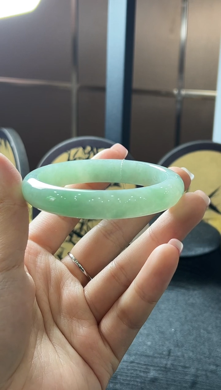 【闪购商品】翡翠手镯未镶嵌翡翠手镯（57）