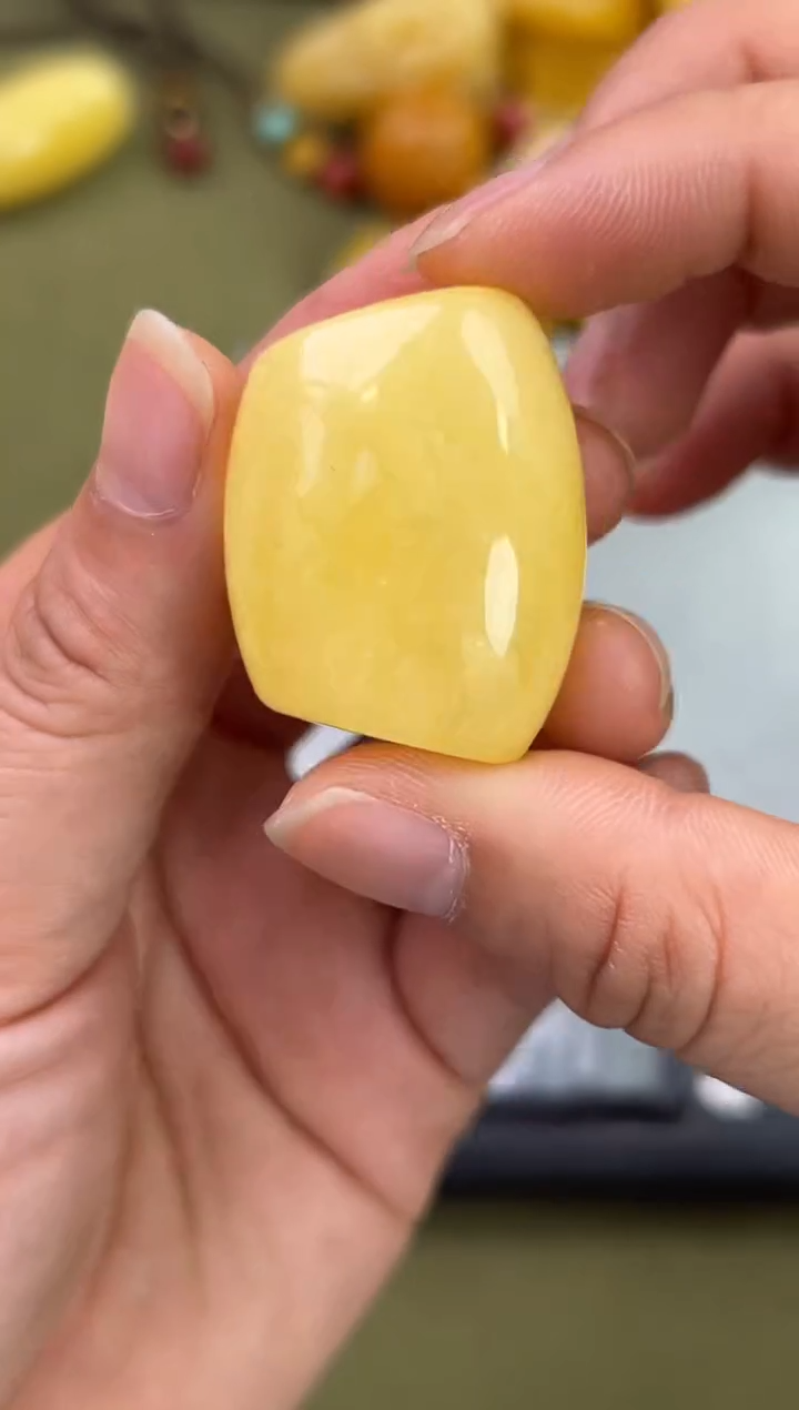 裸石琥珀未镶嵌琥珀蜜蜡吊坠