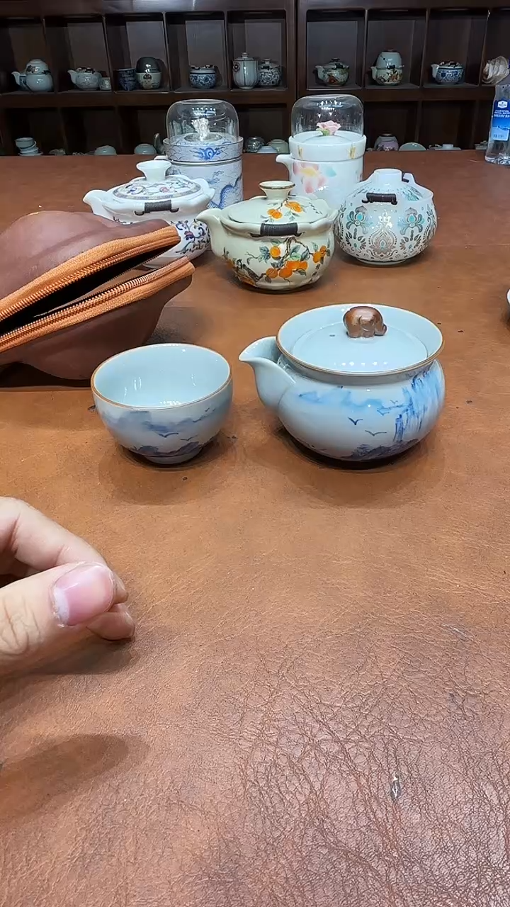 高雅艺术瓷简单清