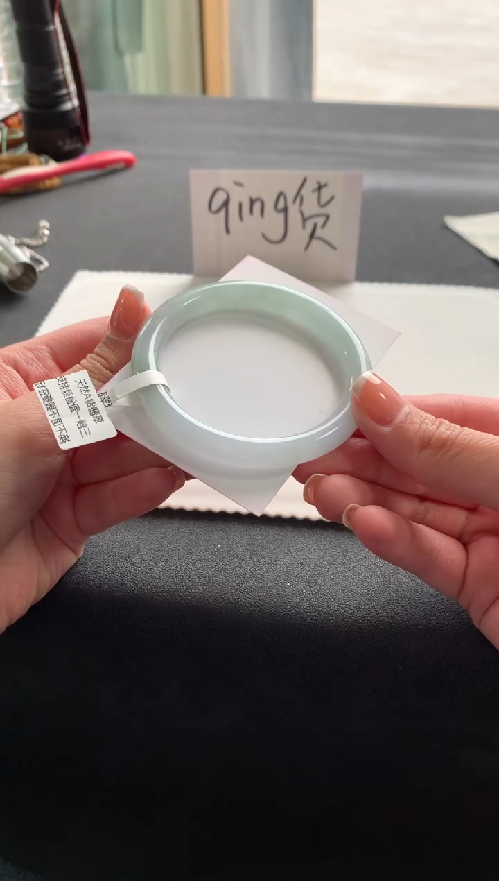 【闪购商品】翡翠手镯未镶嵌54.5圆条Y862买断