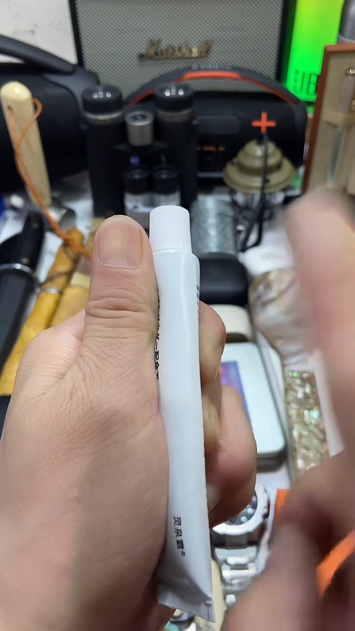 瓷片闪购商品 如图所示