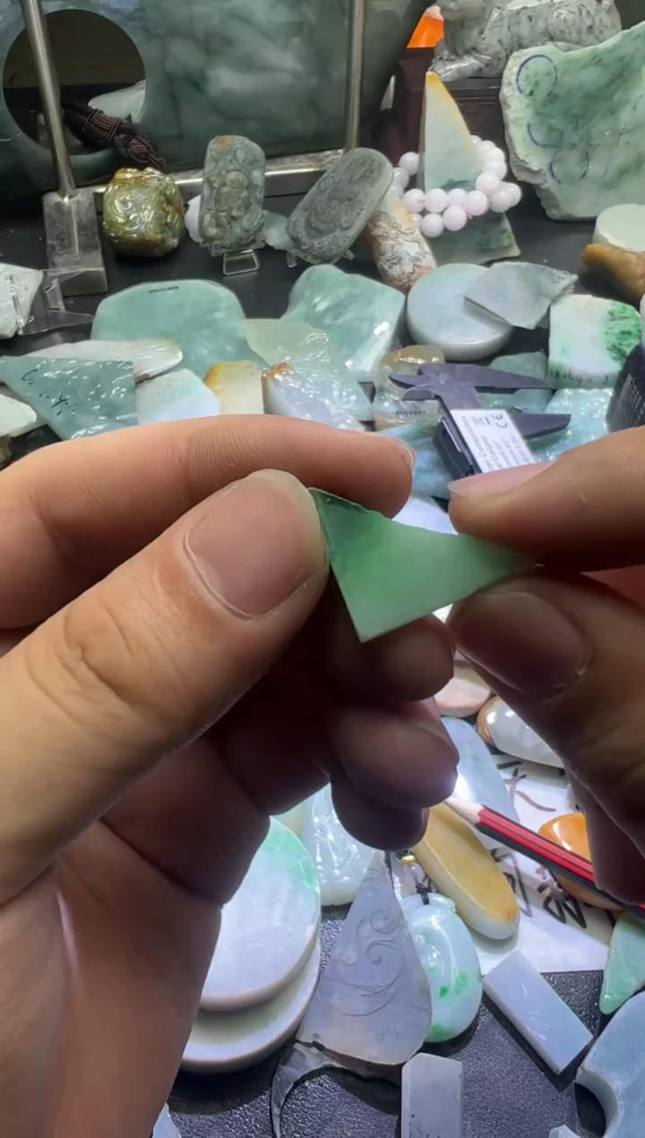 未镶嵌挂件翡翠天然缅甸翡翠A货