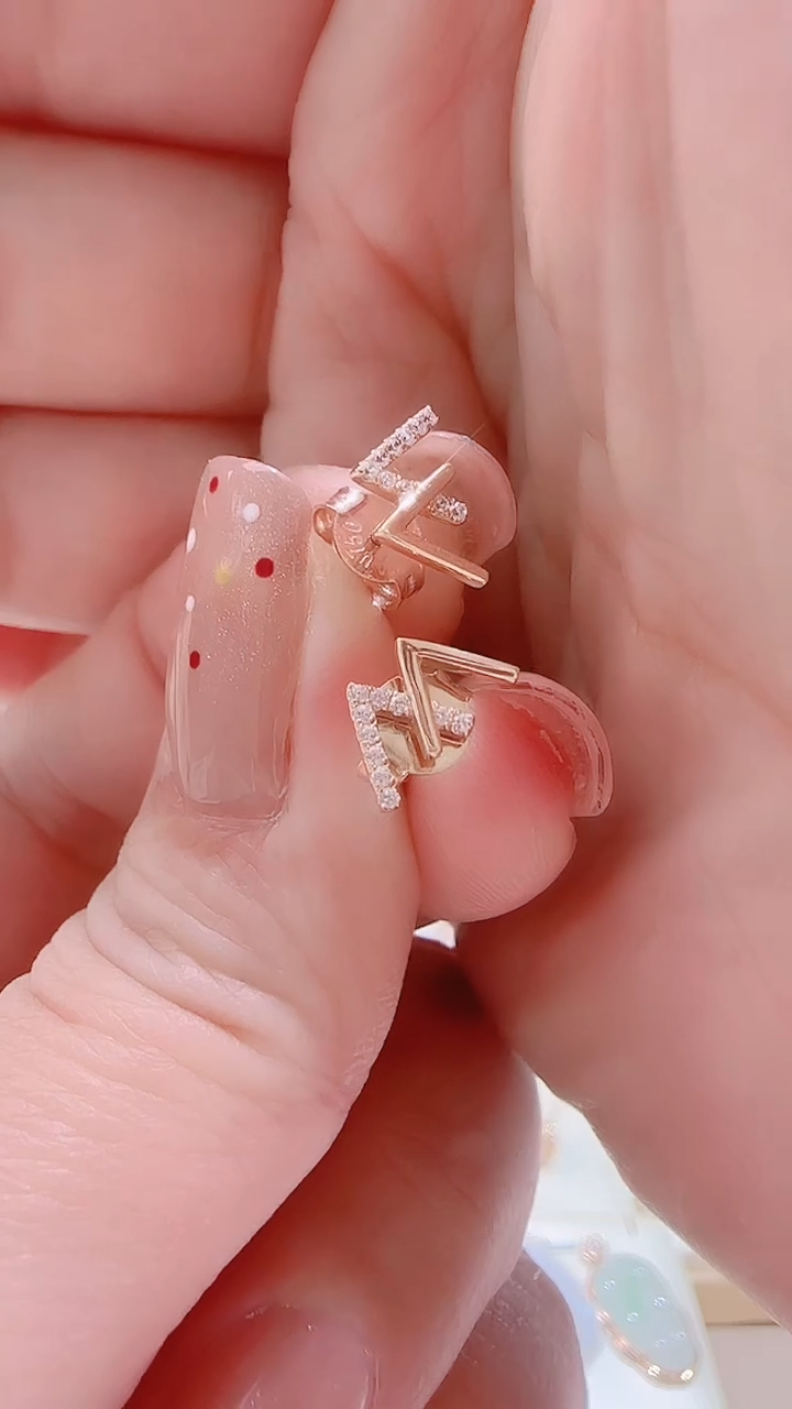 【闪购商品】合成立方氧化锆耳饰18K金镶嵌耳饰