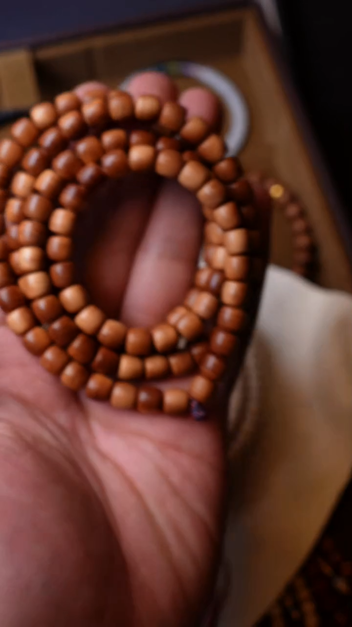 檀香木手串/手链老山檀香沉水108x7mm