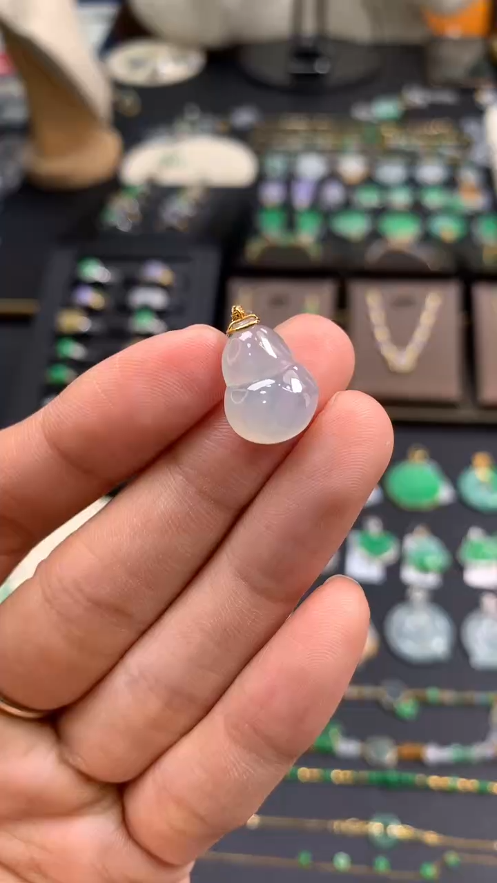 颈饰18K金镶嵌翡翠18199