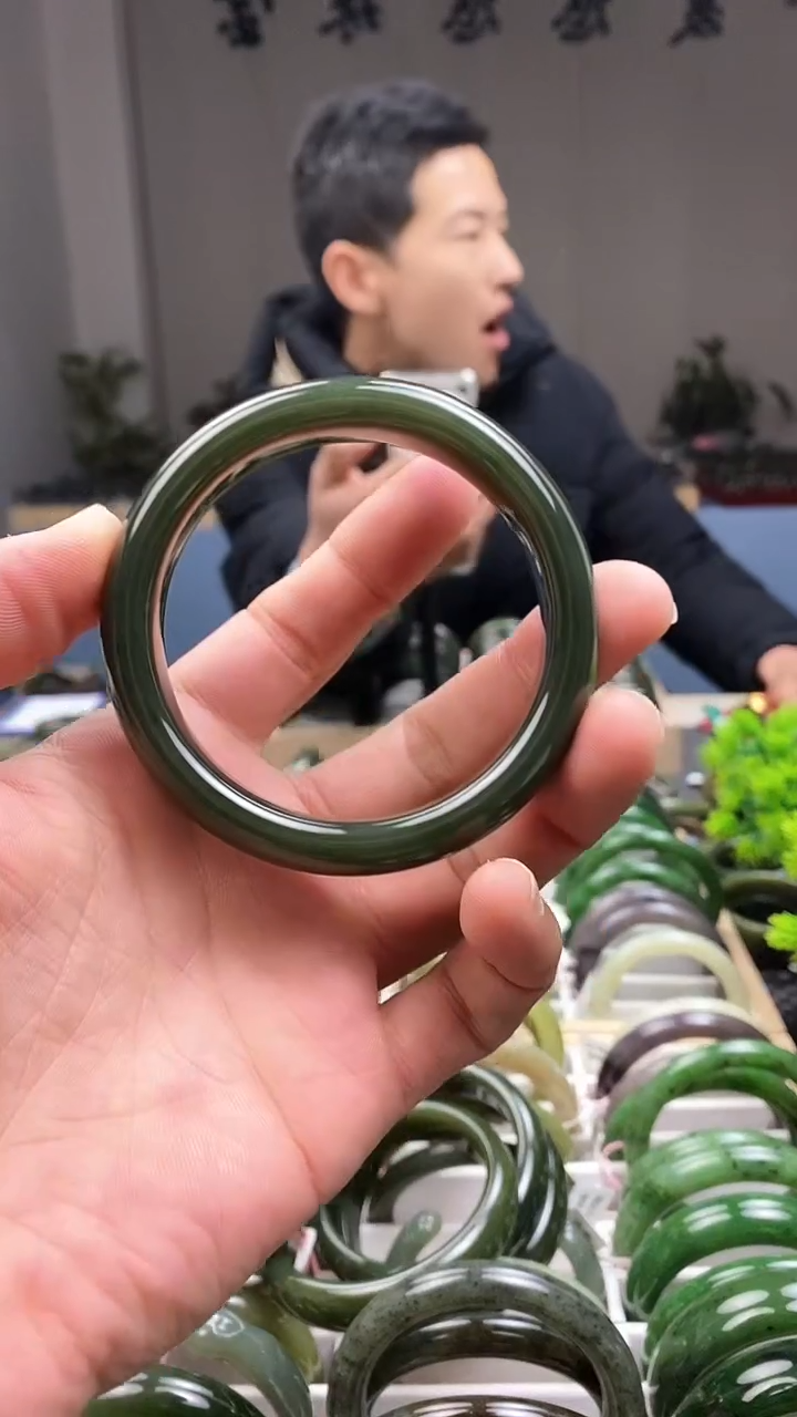 【闪购商品】和田玉手镯未镶嵌58.7