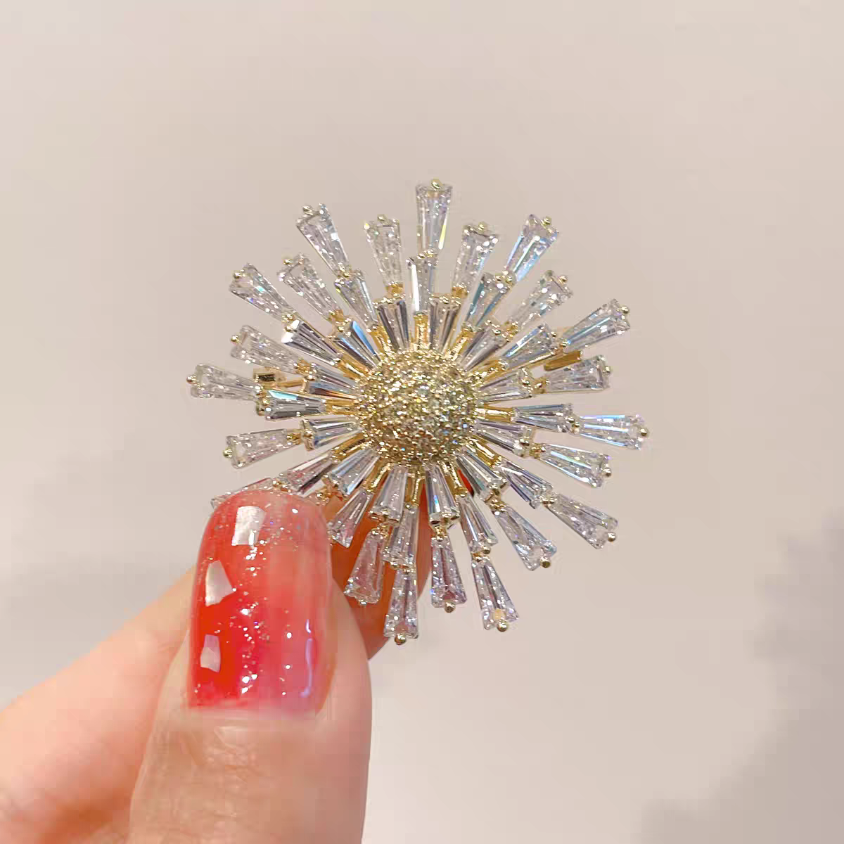铜合金锆石胸针 铜合金锆石胸针重工雪花胸针气质大衣西装配饰