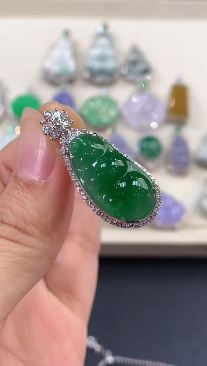 【闪购商品】翡翠吊坠(不含链)18K金镶嵌 c66